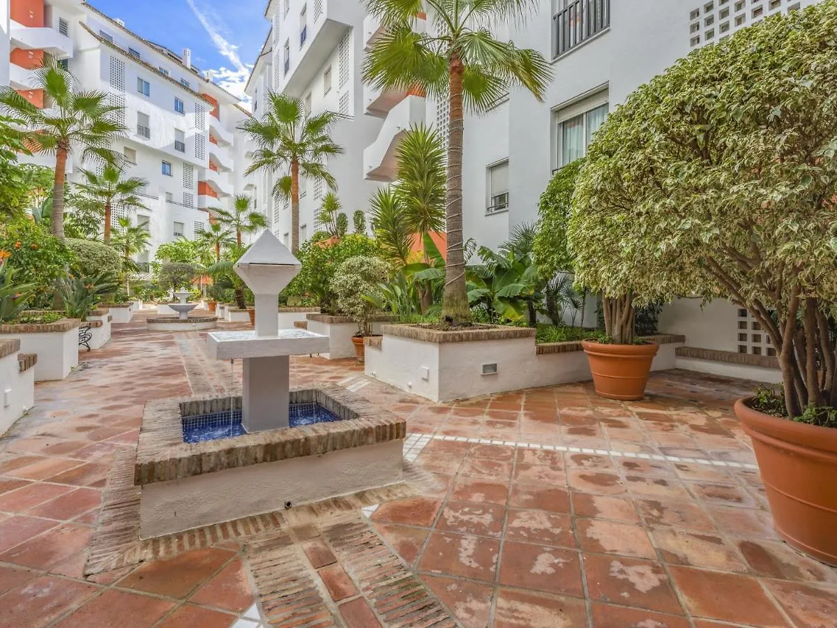 Apartamento De 2 Dormitorios En Medina Garden Marbella Lejlighed