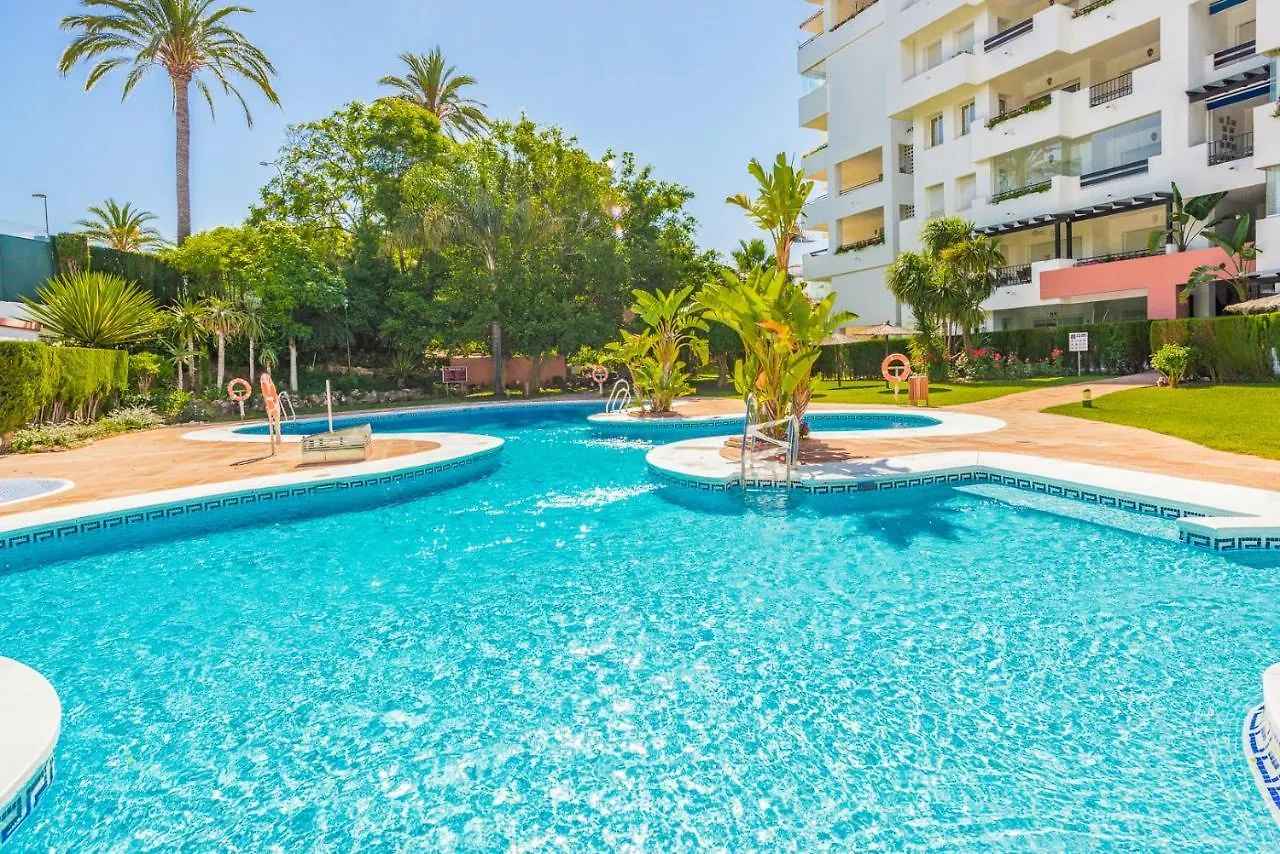 Apartamento De 2 Dormitorios En Medina Garden Marbella