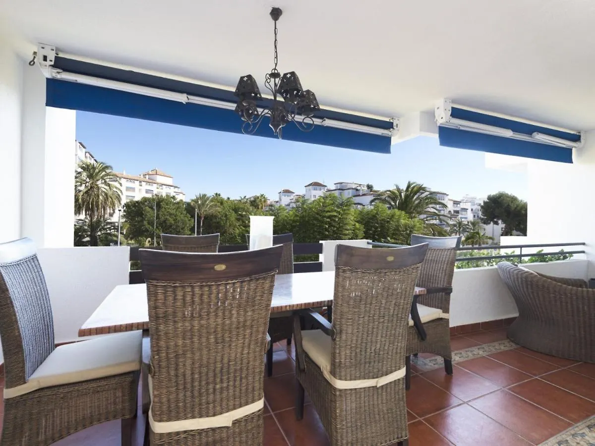 Apartamento De 2 Dormitorios En Medina Garden 马尔韦利亚 公寓